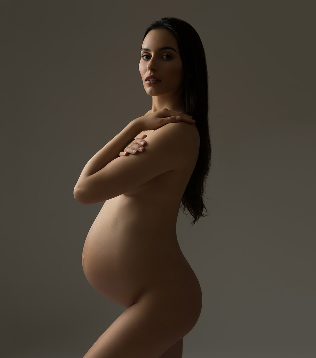 NYC Maternity Photographer captures a stunning topless pregnancy portrait