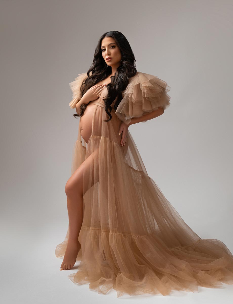 Stylish pregnancy portrait taken in NYC