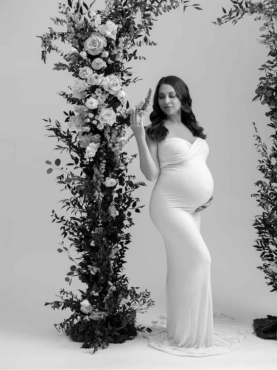 springtime floral maternity portraits